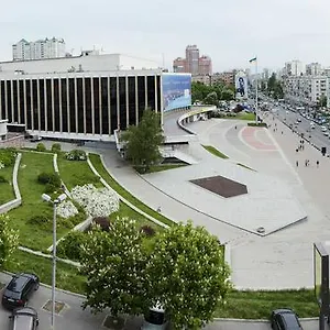 7 Sky On Yevhena Konovaltsia Kiew